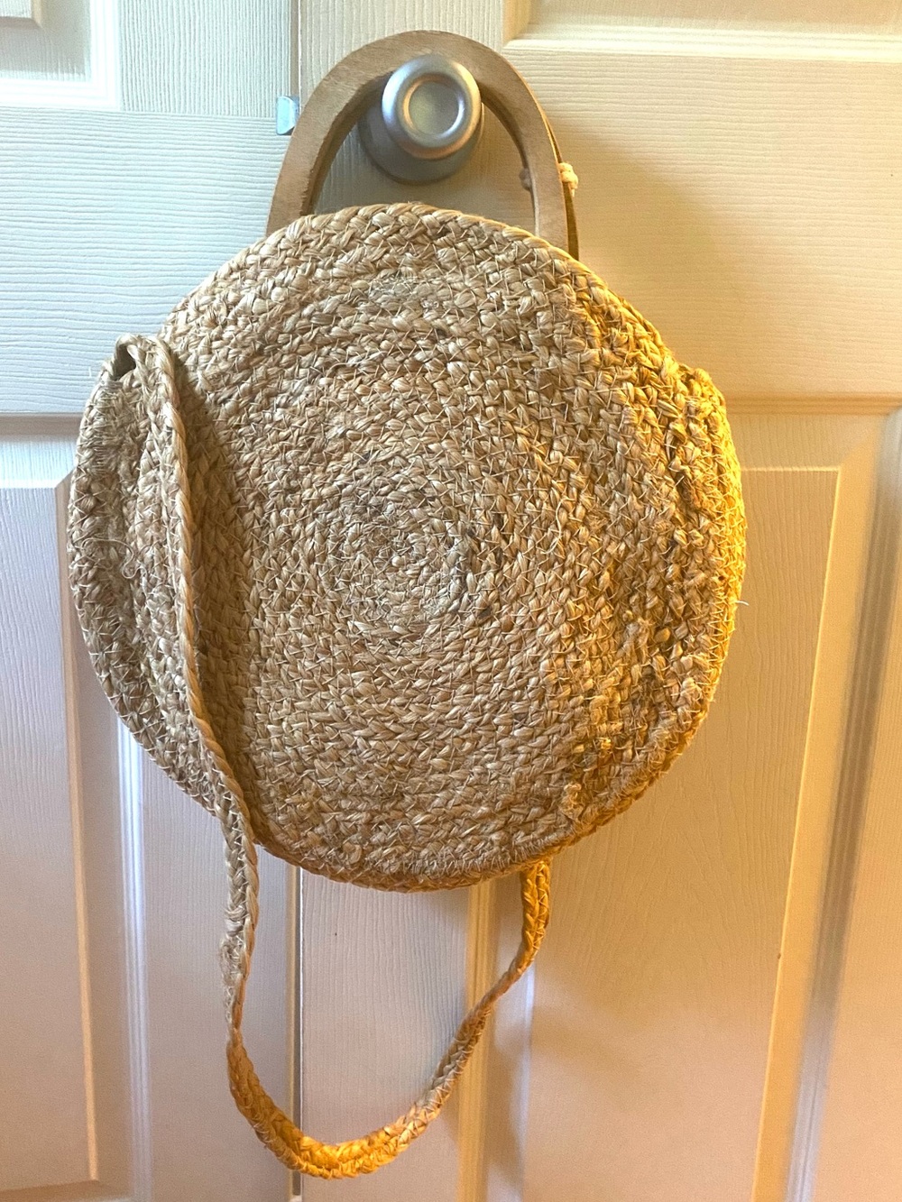 NWT Zara Round Woven Bag w Wooden Handle